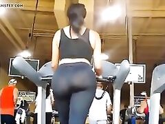 Huge Booty On a Treadmill (Candid)